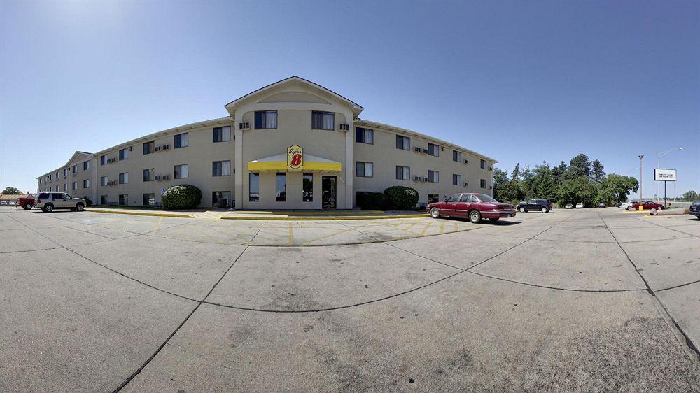 Super 8 By Wyndham Lincoln North Ξενοδοχείο Εξωτερικό φωτογραφία