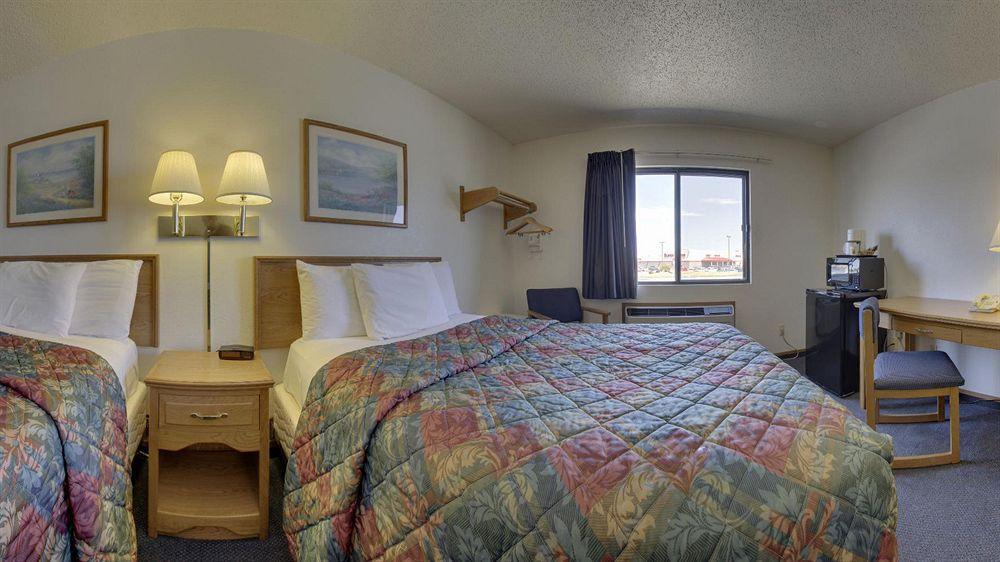 Super 8 By Wyndham Lincoln North Ξενοδοχείο Εξωτερικό φωτογραφία