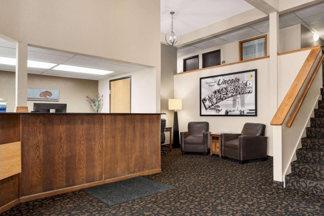 Super 8 By Wyndham Lincoln North Ξενοδοχείο Εξωτερικό φωτογραφία