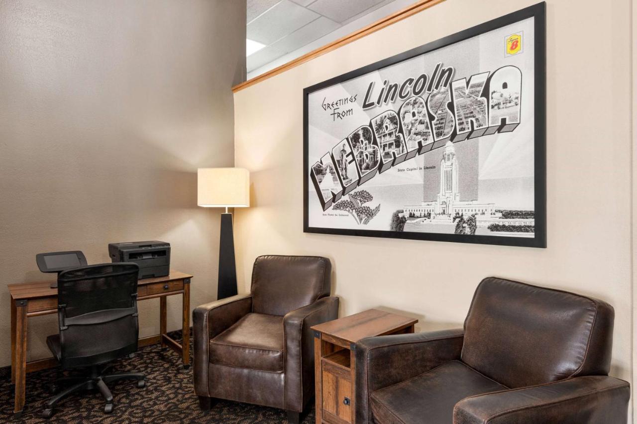 Super 8 By Wyndham Lincoln North Ξενοδοχείο Εξωτερικό φωτογραφία