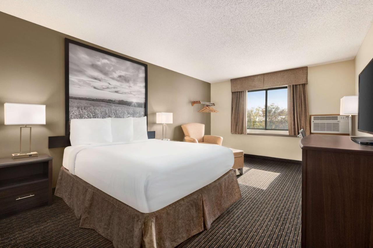 Super 8 By Wyndham Lincoln North Ξενοδοχείο Εξωτερικό φωτογραφία