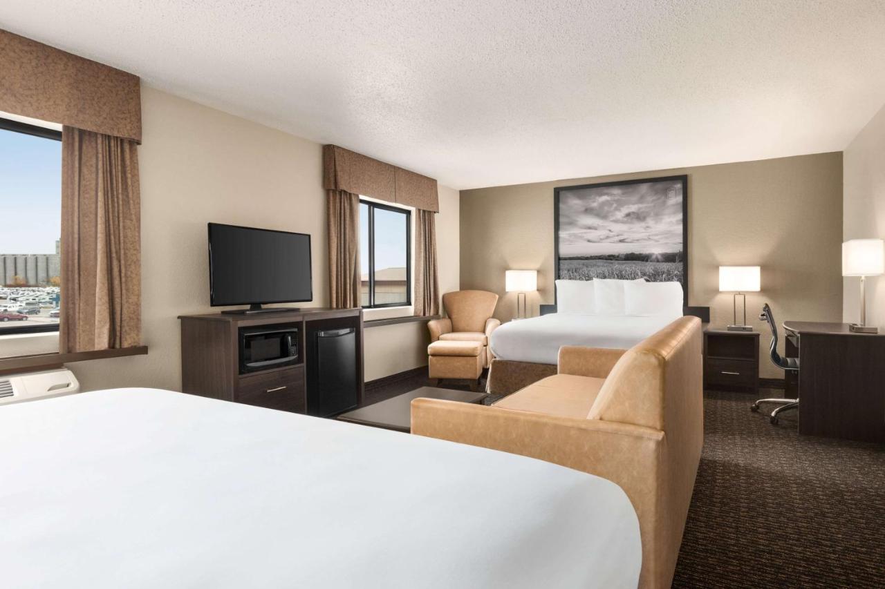 Super 8 By Wyndham Lincoln North Ξενοδοχείο Εξωτερικό φωτογραφία