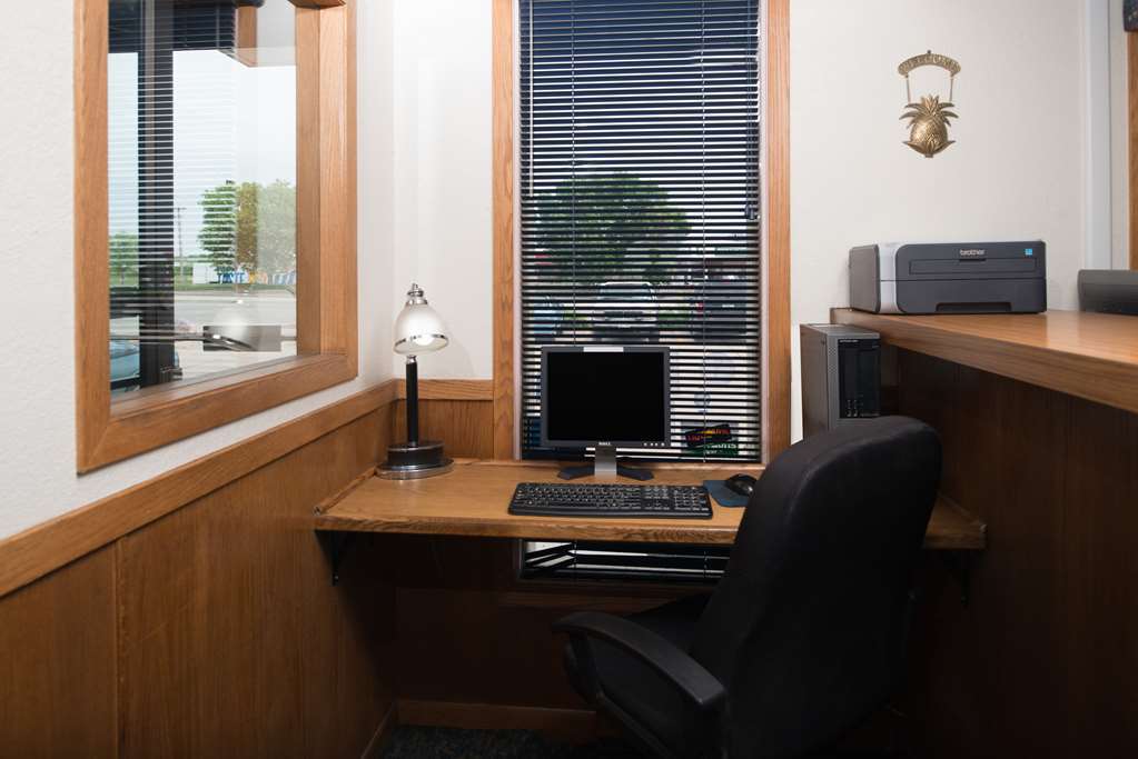 Super 8 By Wyndham Lincoln North Ξενοδοχείο Ανέσεις φωτογραφία